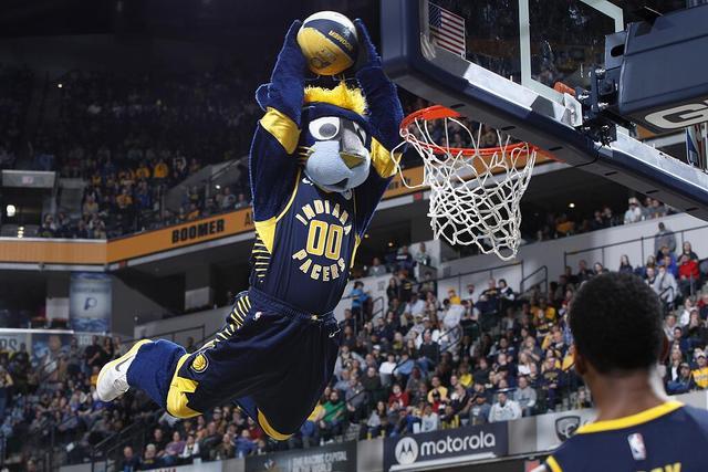 弗格49分辽宁5人上双逆转北控 张帆飚10记三分