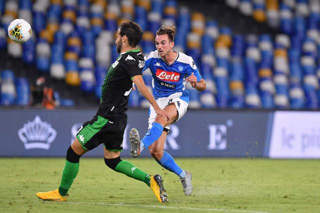 范弗里特38分火箭险胜雷霆 骑士终结绿军7连胜